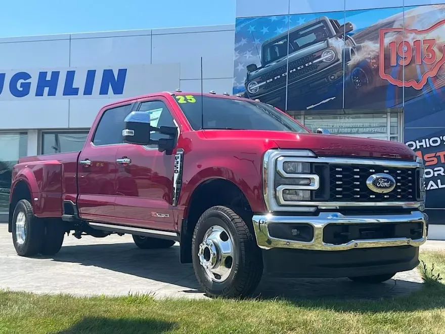 2025 Ford F-350 King Ranch photo 1