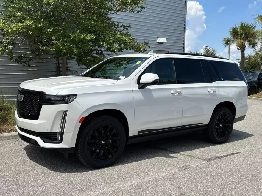 2023 Cadillac Escalade Sport photo 1