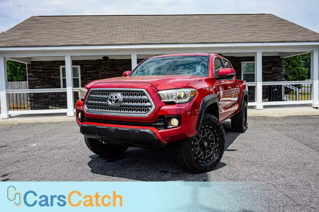 2017 Toyota Tacoma TRD photo 1
