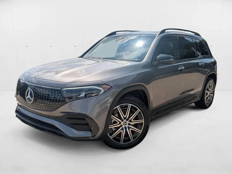 2024 Mercedes Benz EQB 250+ photo 1