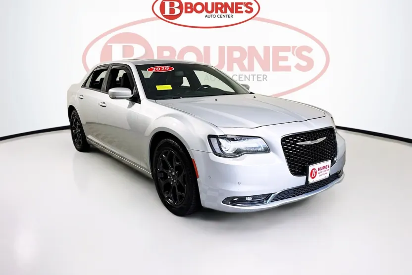 2020 Chrysler 300 photo 1
