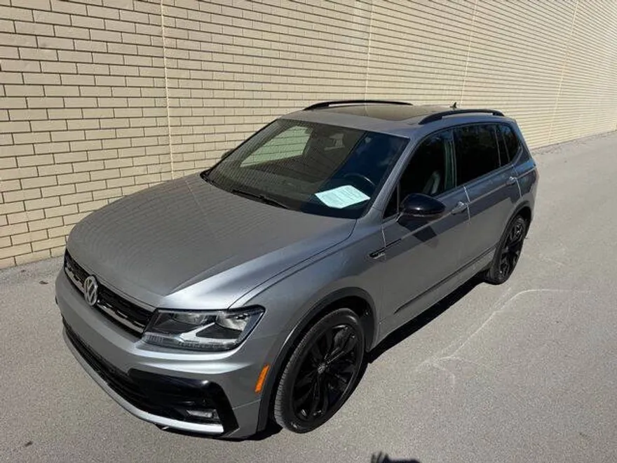 2020 Volkswagen Tiguan SE R-Line Black photo 1
