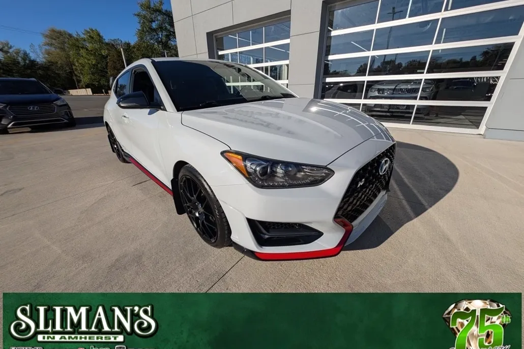 2020 Hyundai Veloster N photo 1
