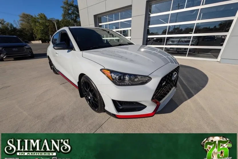 2020 Hyundai Veloster N photo 1