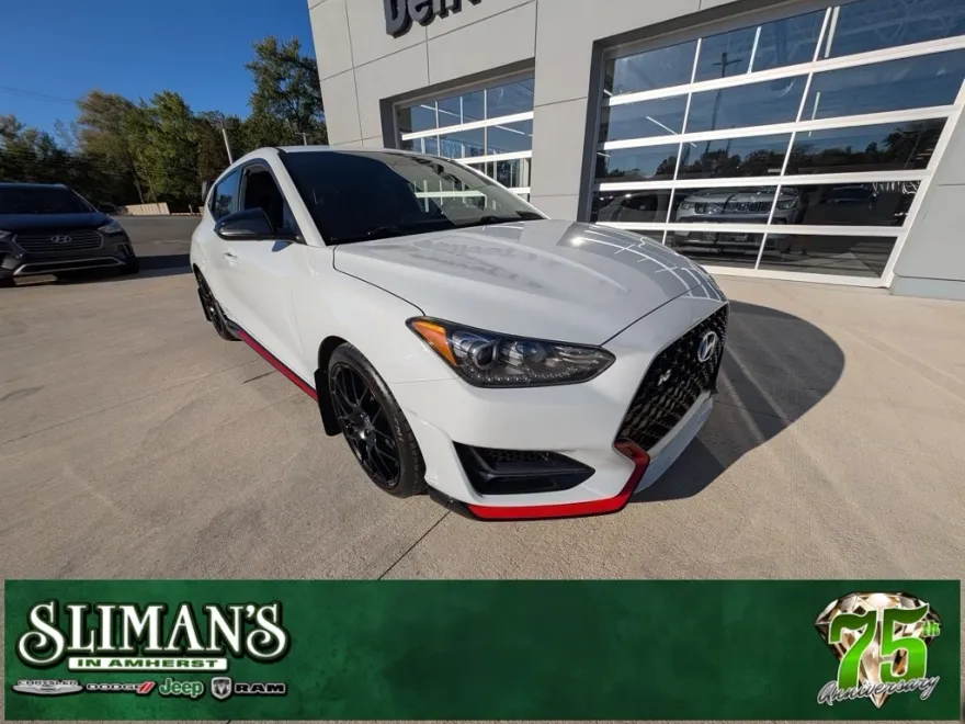 2020 Hyundai Veloster N photo 1