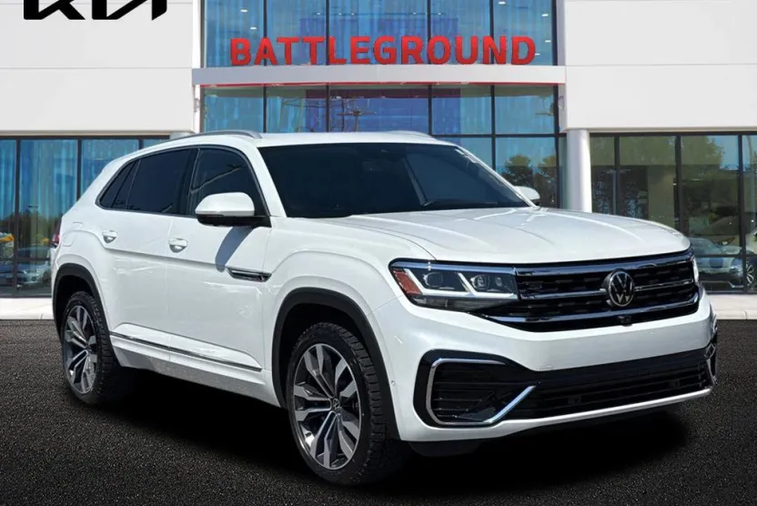 2022 Volkswagen Atlas Cross Sport V6 SEL Premium R-Line photo 1