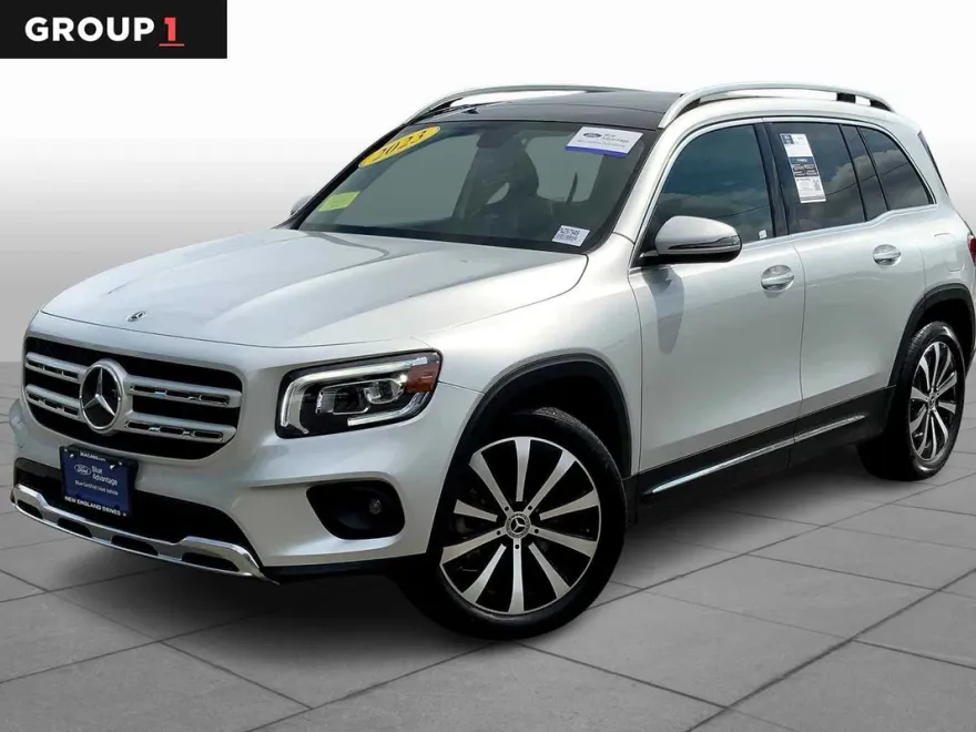 2023 Mercedes Benz GLB 250 4MATIC photo 1