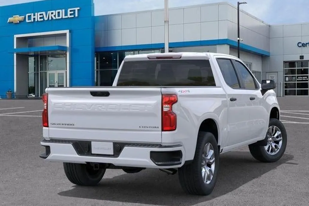 2026 Chevrolet Silverado 1500 Custom photo 1