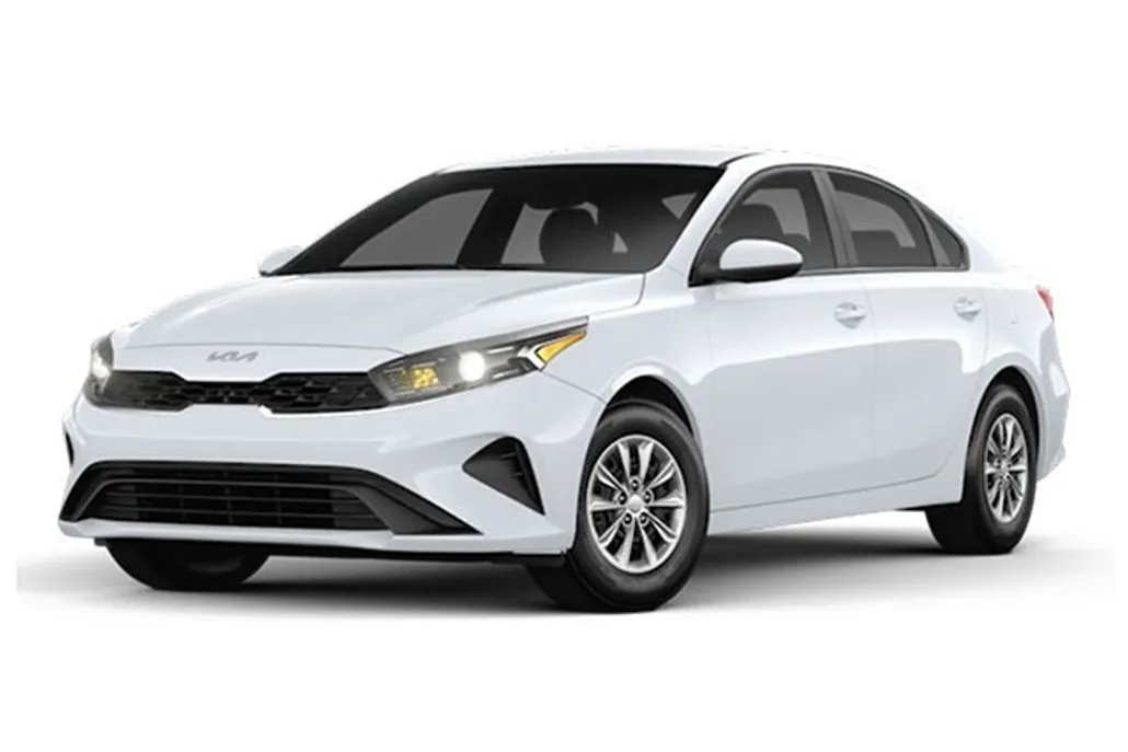 2023 Kia Forte LXS photo 1