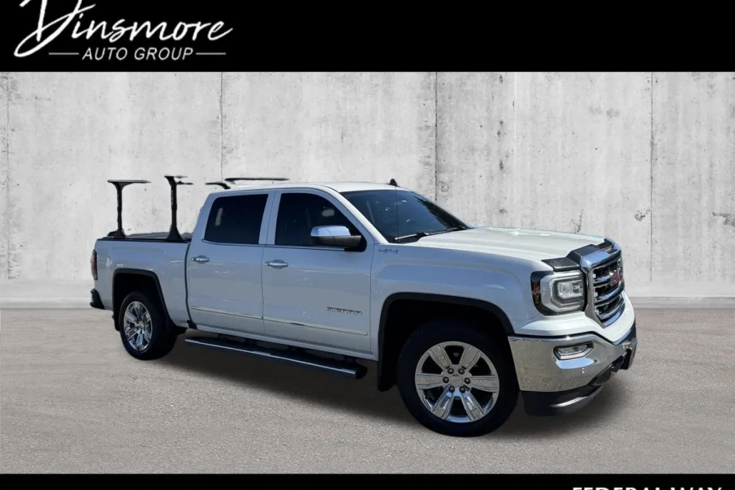 2017 Gmc Sierra 1500 SLT photo 1