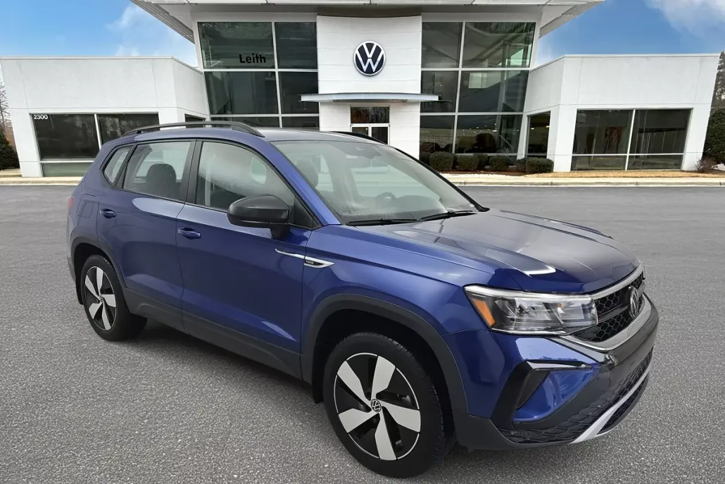 2024 Volkswagen Taos S photo 1