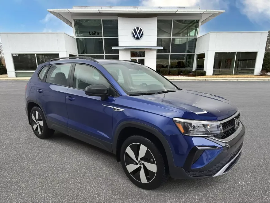 2024 Volkswagen Taos S photo 1