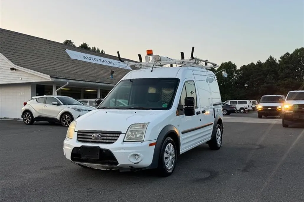 2010 Ford Transit Connect XLT photo 1