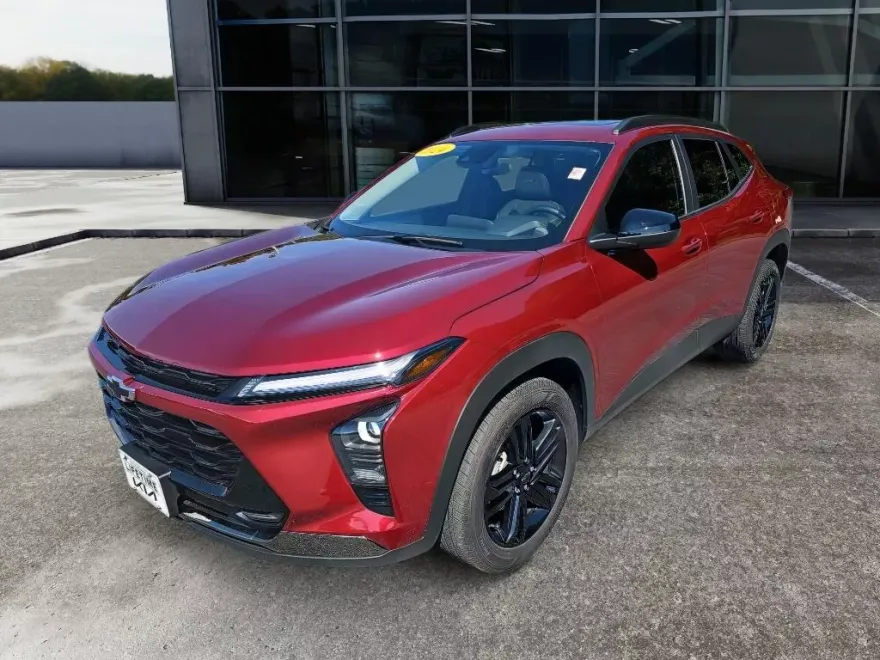 2024 Chevrolet Trax ACTIV photo 1