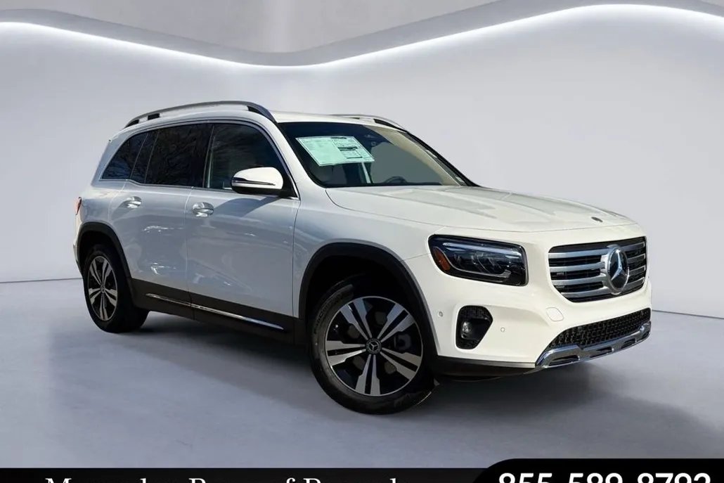 2025 Mercedes Benz GLB 250 photo 1