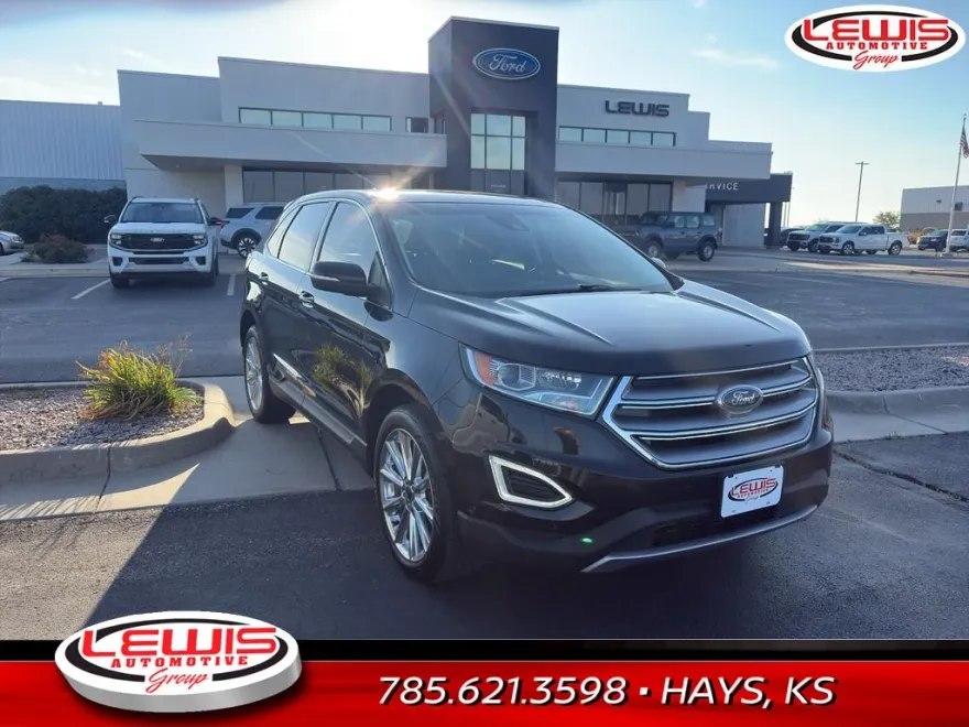 2017 Ford Edge Titanium photo 1