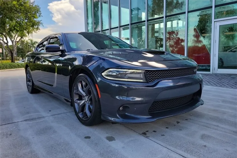 2019 Dodge Charger GT photo 1