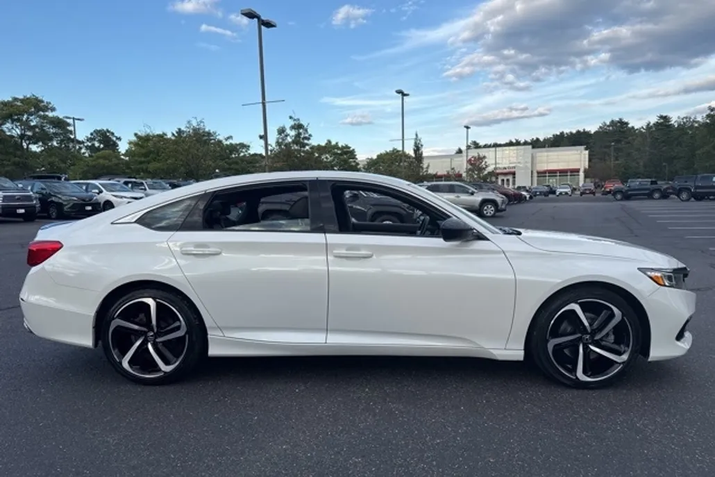 2022 Honda Accord Sport photo 1