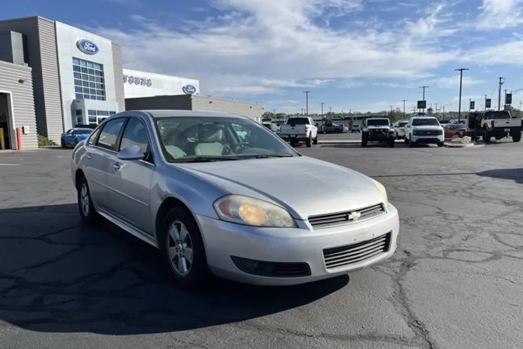 2011 Chevrolet Impala photo 1
