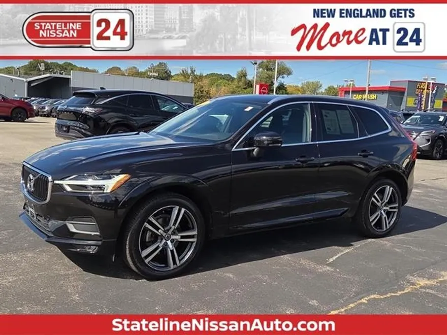 2021 Volvo XC60 T5 Momentum photo 1