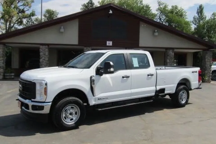 2024 Ford F-350 XL photo 1