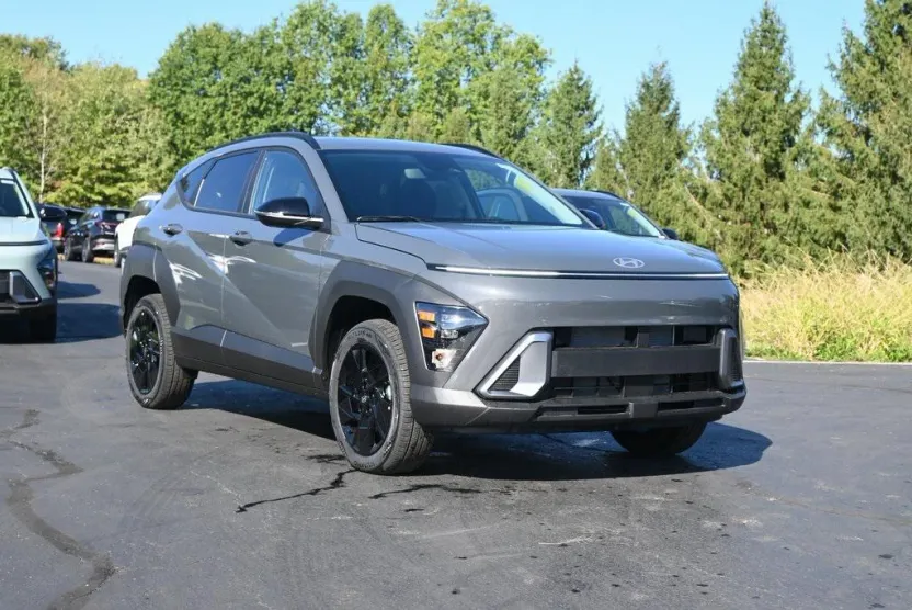 2026 Hyundai Kona SEL photo 1