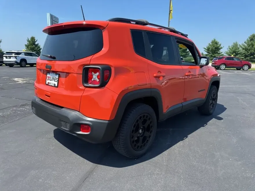 2021 Jeep Renegade Latitude photo 1