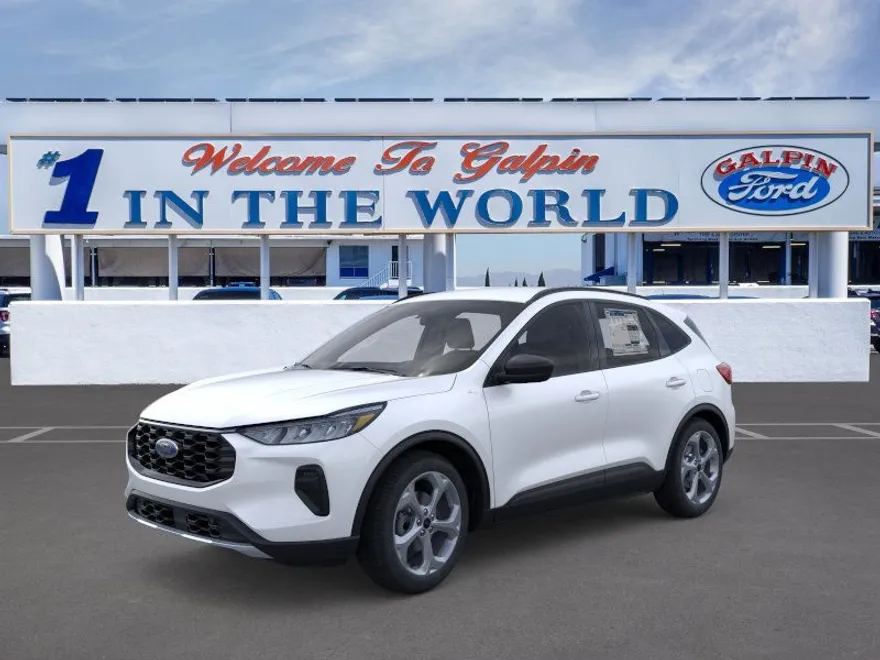 2025 Ford Escape Hybrid ST-Line photo 1