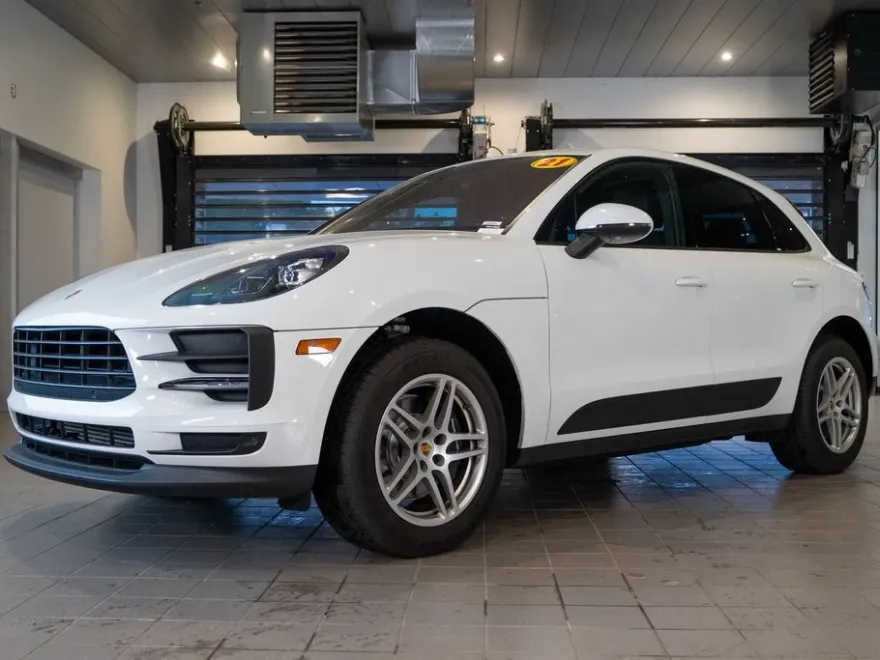 2021 Porsche Macan Base photo 1