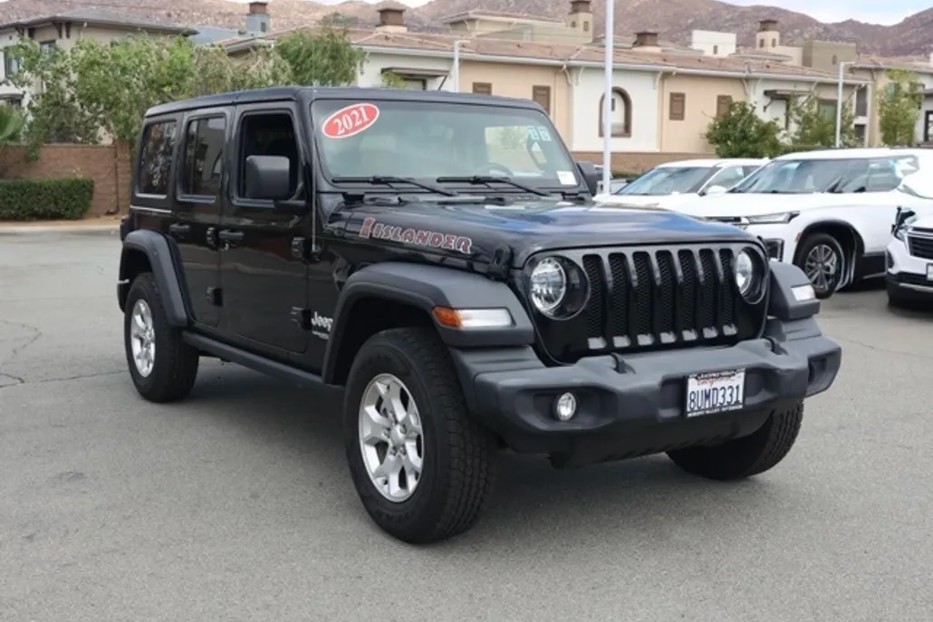 2021 Jeep Wrangler Unlimited Islander photo 1