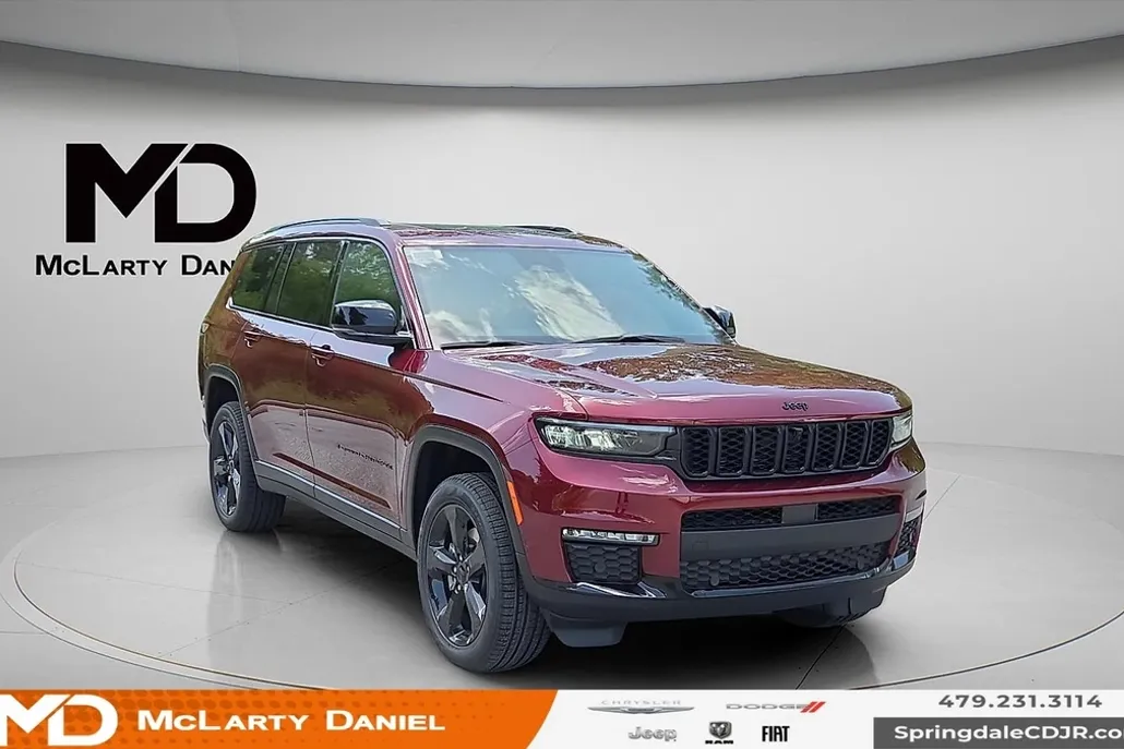 2025 Jeep Grand Cherokee Limited photo 1