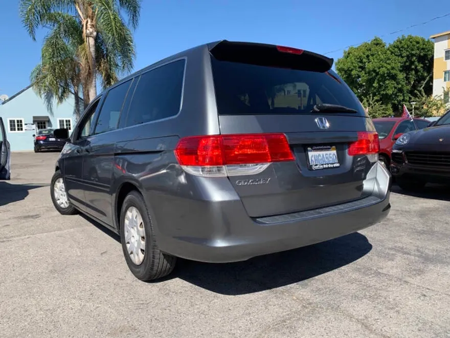 2009 Honda Odyssey LX photo 1