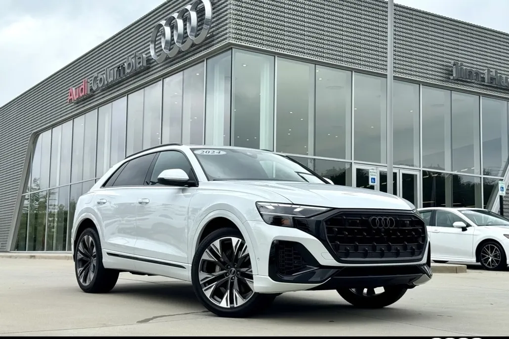 2024 Audi Q8 55 Premium photo 1