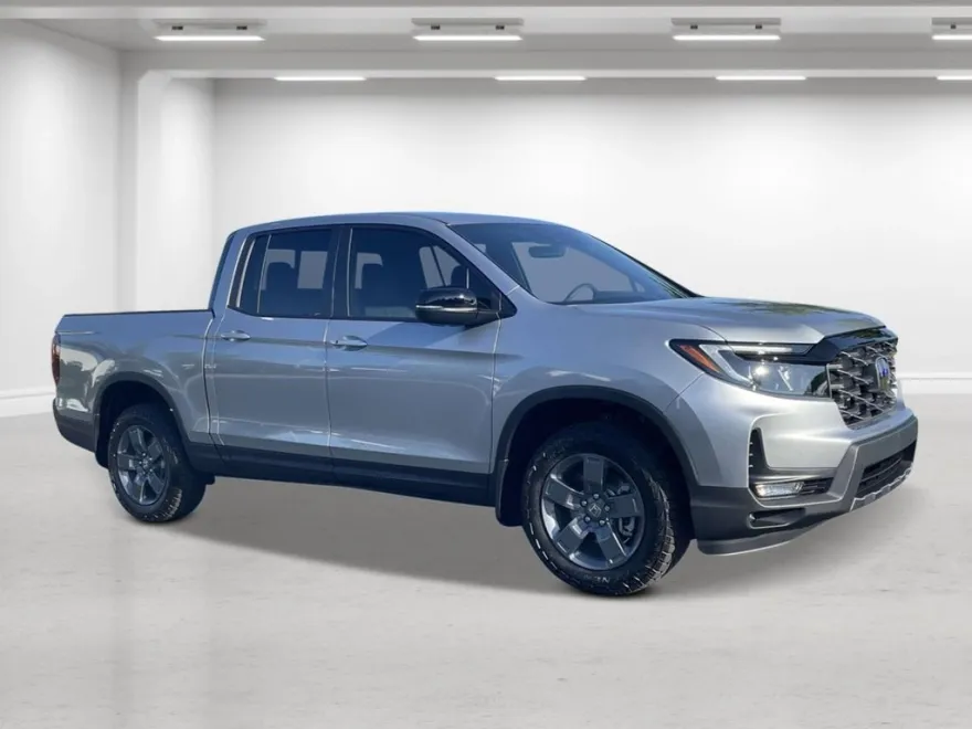 2025 Honda Ridgeline TrailSport photo 1