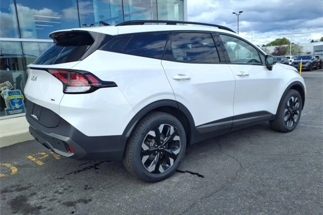 2023 Kia Sportage X-Line photo 1