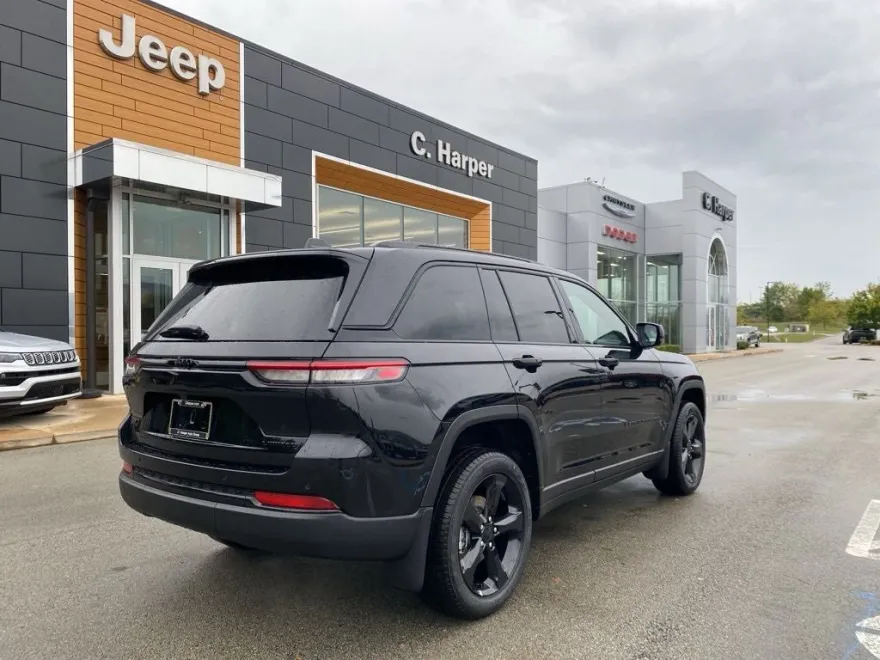 2025 Jeep Grand Cherokee Limited photo 1