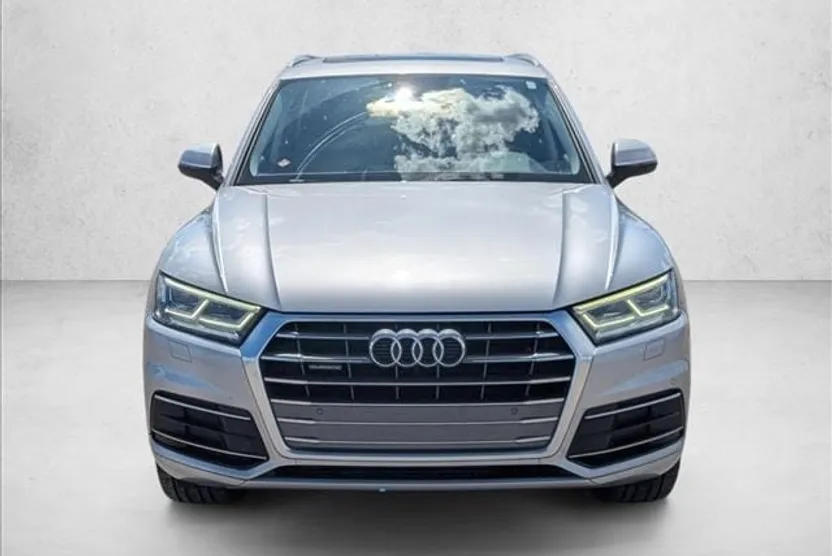 2018 Audi Q5 Premium Plus photo 1
