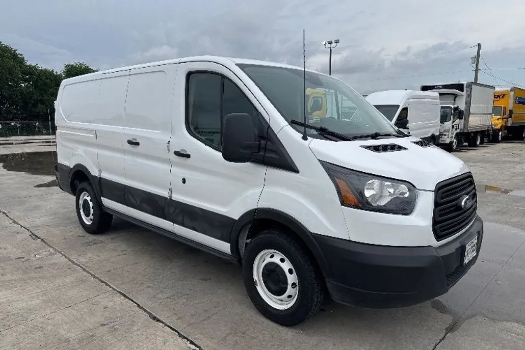 2019 Ford Transit photo 1