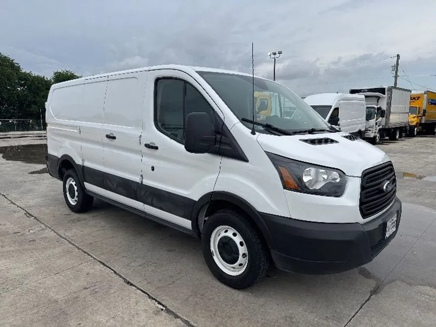 2019 Ford Transit photo 1