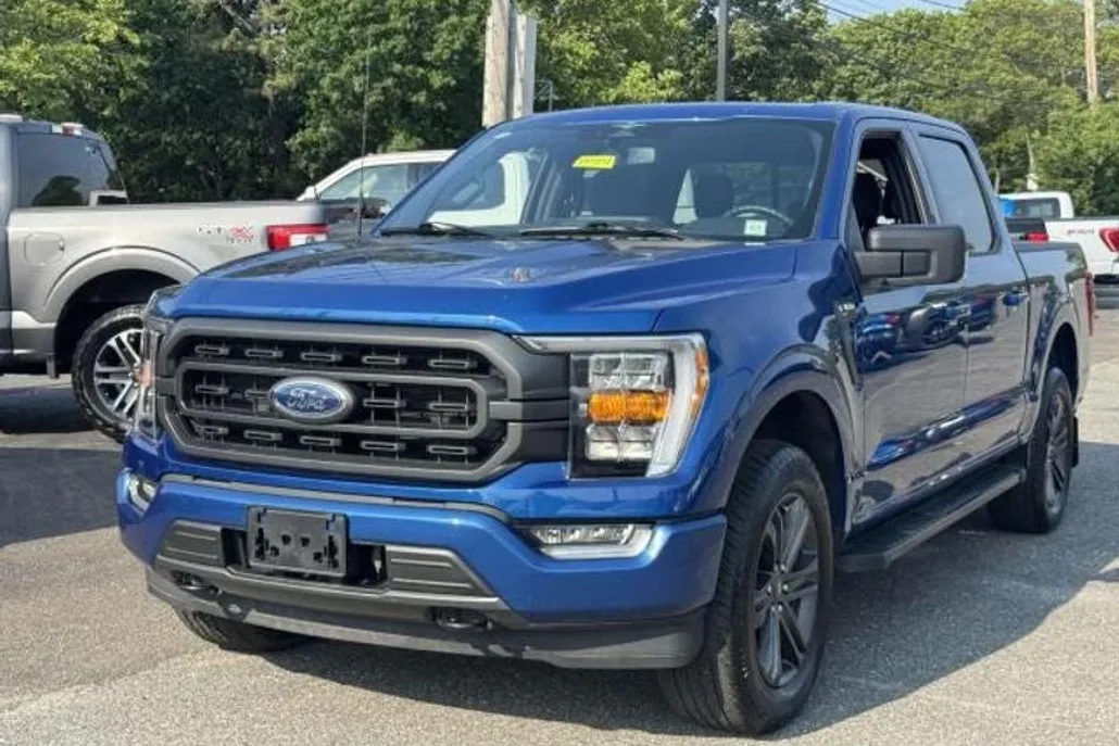 2023 Ford F-150 XLT photo 1