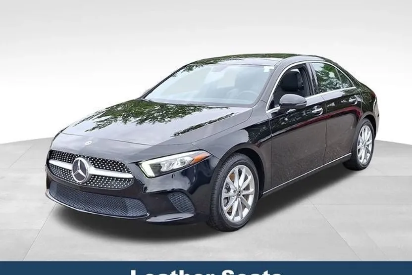 2020 Mercedes Benz A 220 4MATIC photo 1