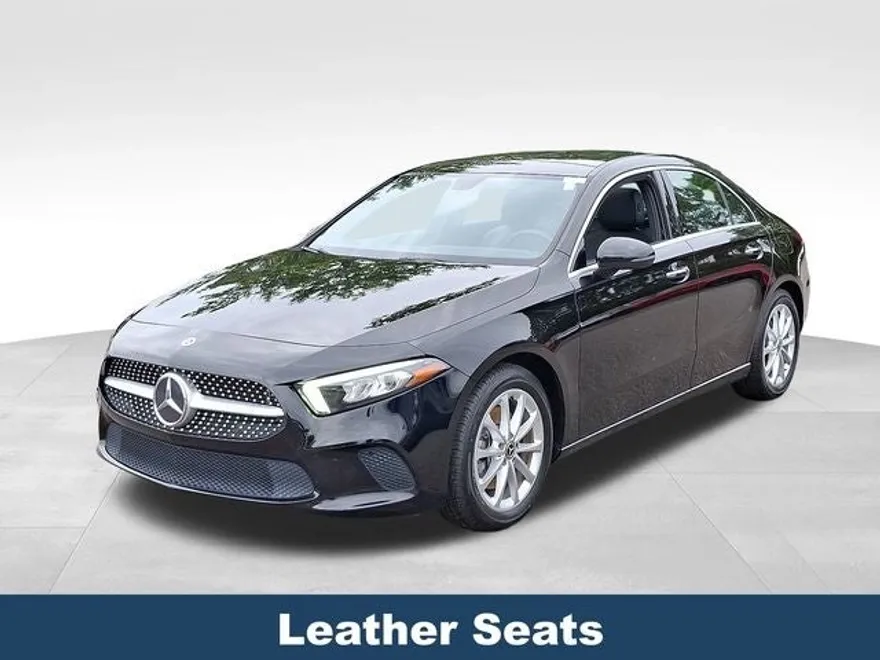 2020 Mercedes Benz A 220 4MATIC photo 1