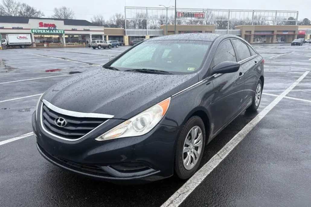 2011 Hyundai Sonata GLS photo 1