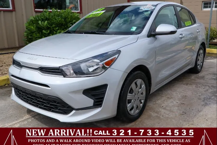 2023 Kia Rio LX S photo 1