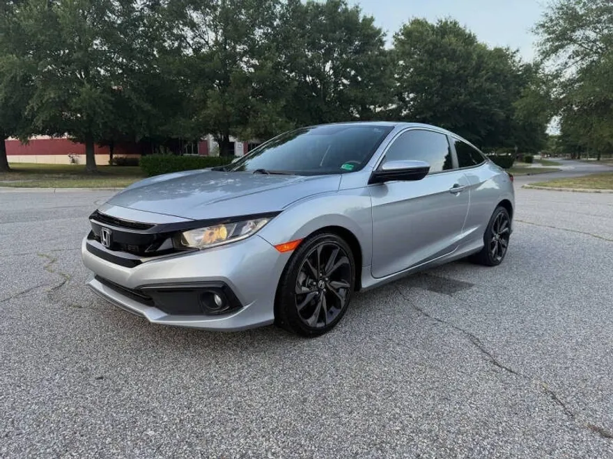 2020 Honda Civic Sport photo 1