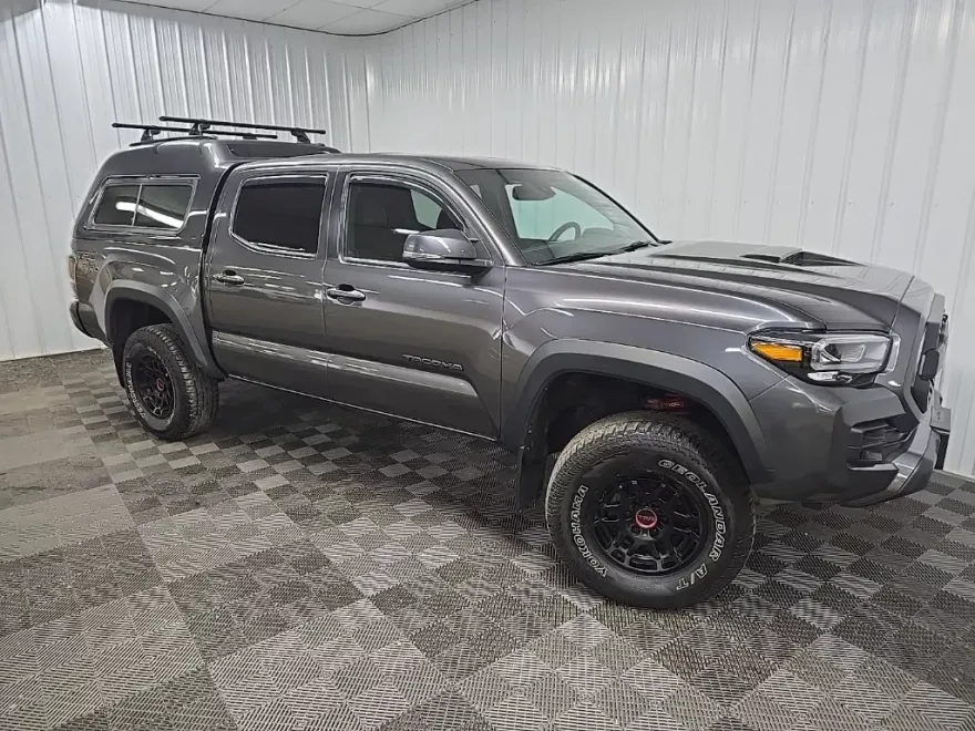 2023 Toyota Tacoma TRD Pro V6 photo 1