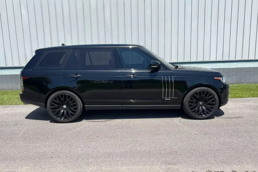 2016 Land Rover Range Rover SV Autobiography photo 1