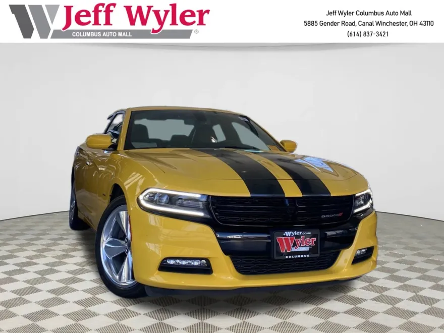 2017 Dodge Charger R/T photo 1