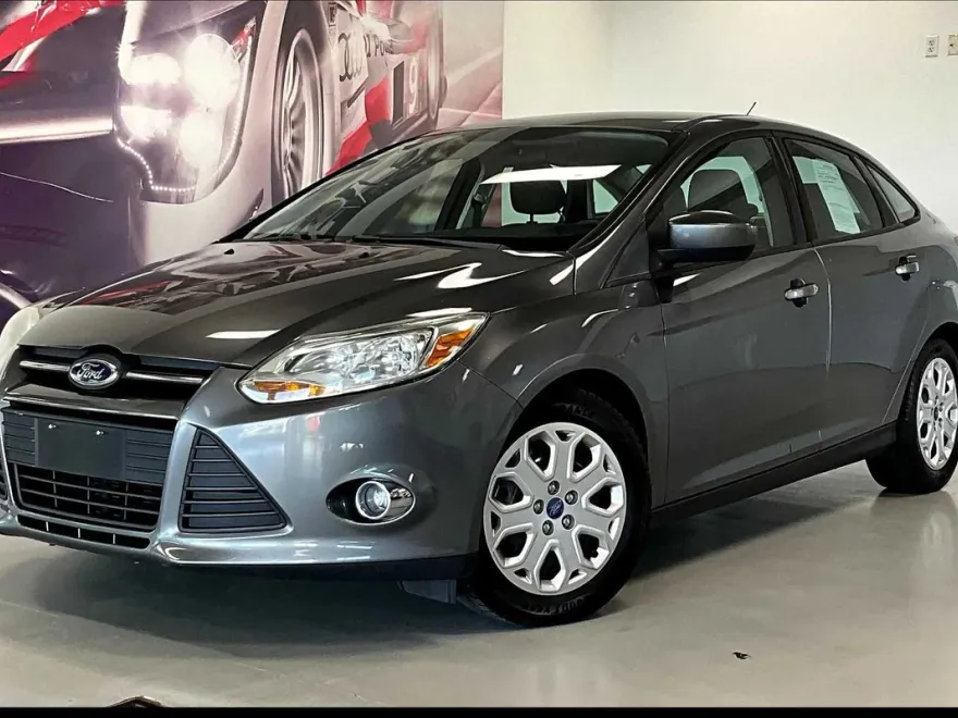 2012 Ford Focus SE photo 1