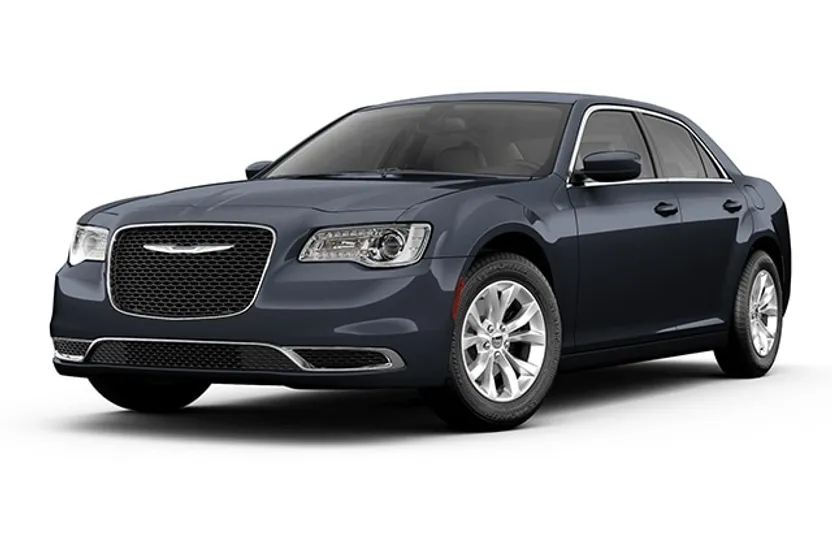 2019 Chrysler 300 Touring L photo 1